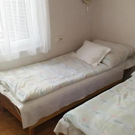 아파트 Mira Apartman